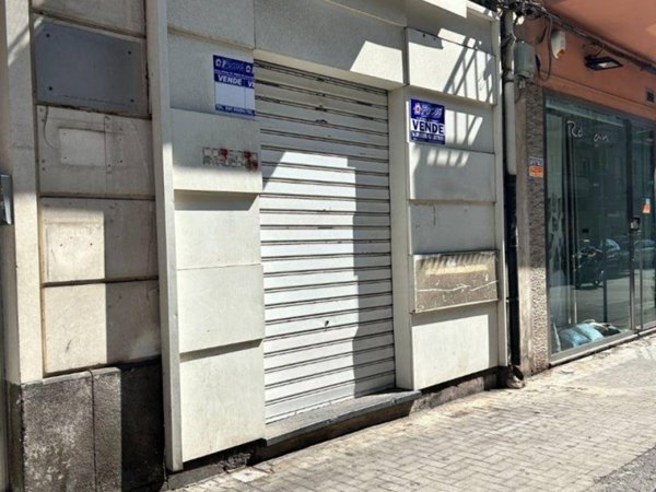 negozio in vendita a Paternò
