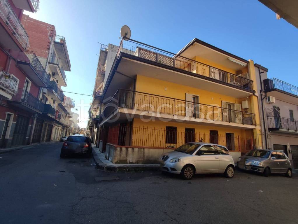 casa indipendente in vendita a Paternò