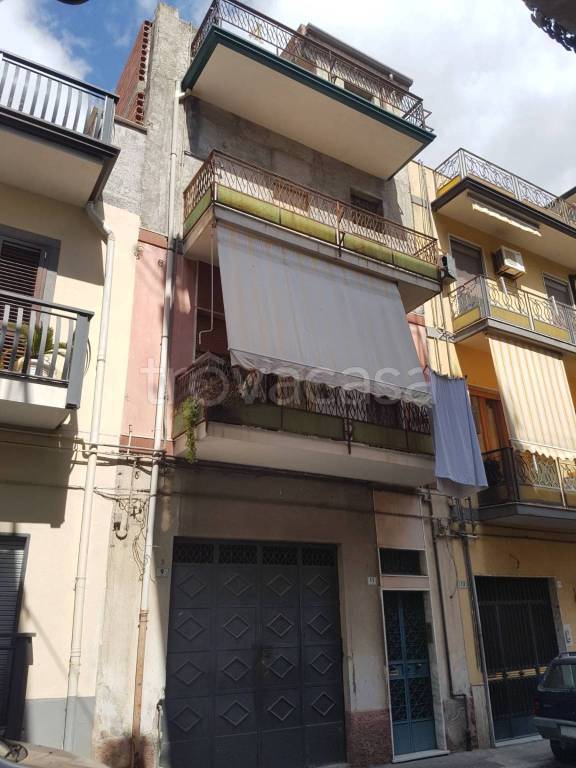 appartamento in vendita a Paternò in zona Centro Storico
