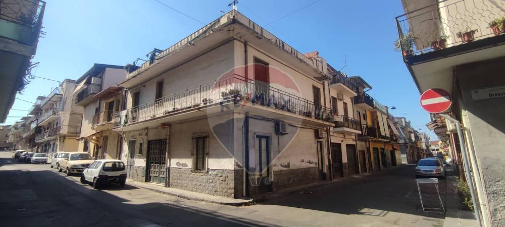 casa indipendente in vendita a Paternò