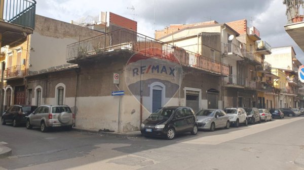 casa indipendente in vendita a Paternò