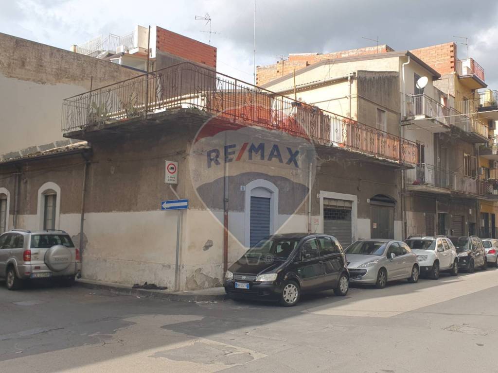 casa indipendente in vendita a Paternò