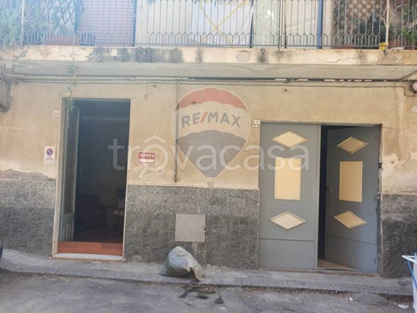casa indipendente in vendita a Paternò