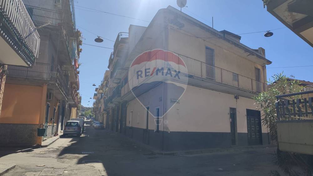 casa indipendente in vendita a Paternò