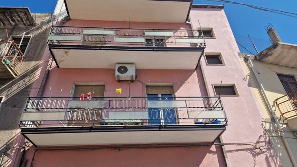 appartamento in vendita a Paternò in zona Centro Storico