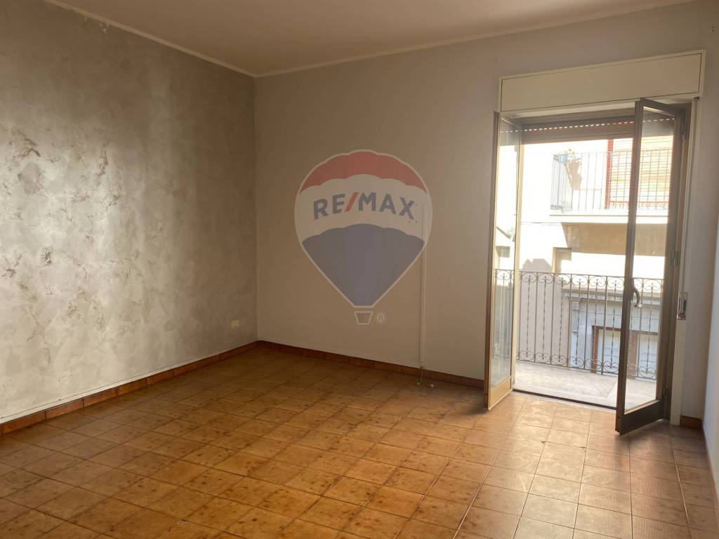 appartamento in vendita a Paternò in zona Centro Storico