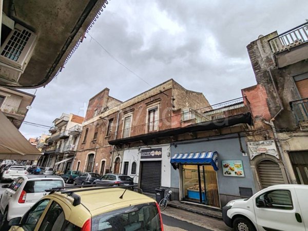 casa indipendente in vendita a Paternò in zona Centro Storico