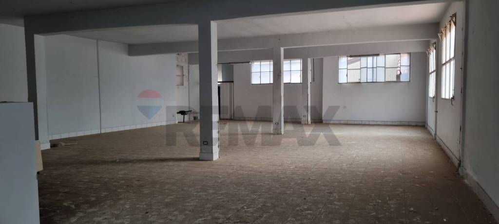 negozio in vendita a Paternò