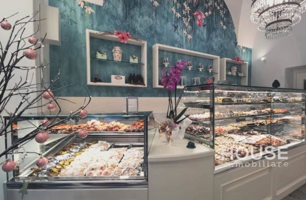 negozio in vendita a Paternò in zona Centro Storico