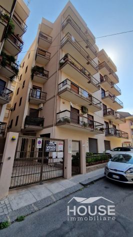 appartamento in vendita a Paternò in zona Centro Storico