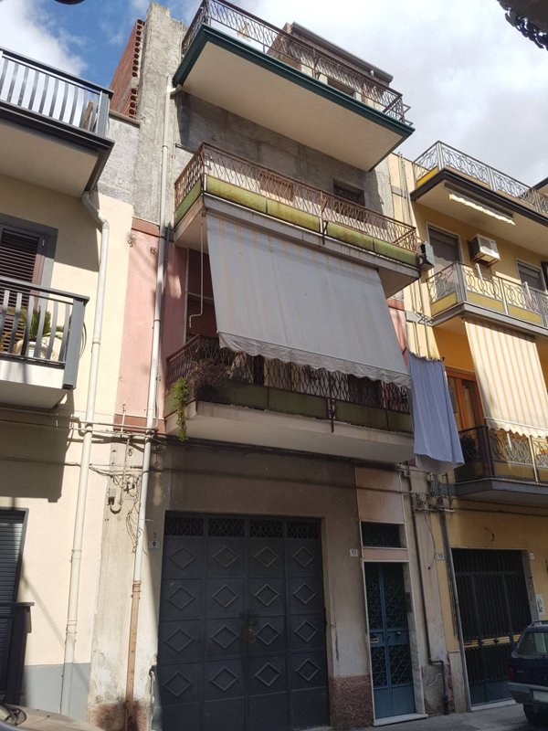 appartamento in vendita a Paternò in zona Centro Storico