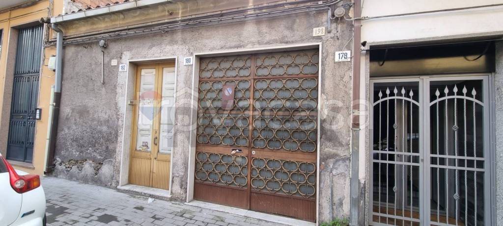 casa indipendente in vendita a Paternò in zona Centro Storico