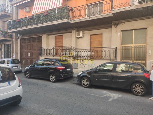 appartamento in vendita a Paternò in zona Centro Storico