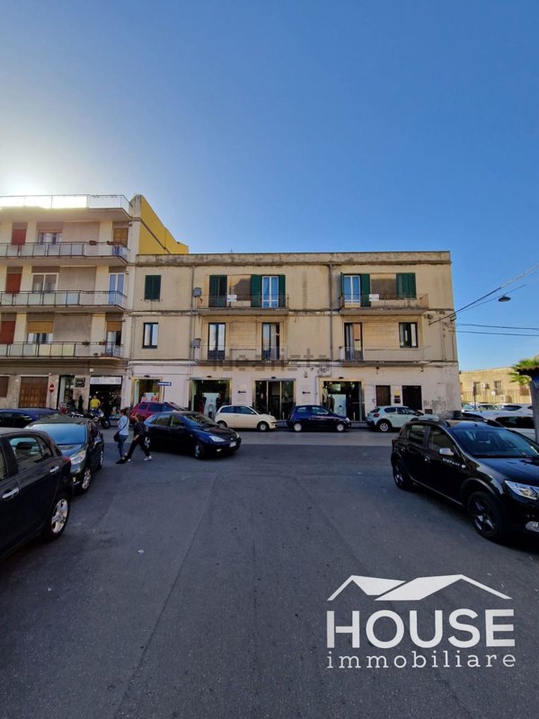 appartamento in vendita a Paternò in zona Centro Storico