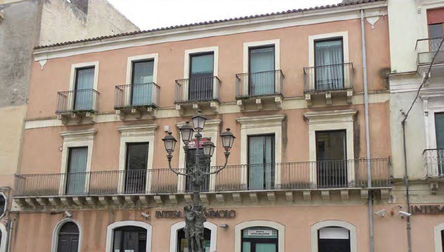 negozio in vendita a Paternò