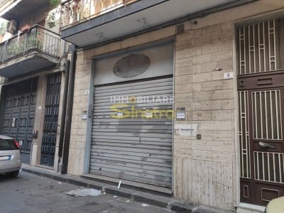 negozio in vendita a Paternò