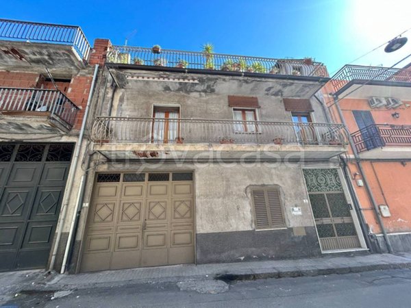casa indipendente in vendita a Paternò