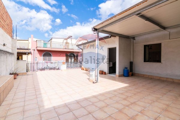 casa indipendente in vendita a Paternò