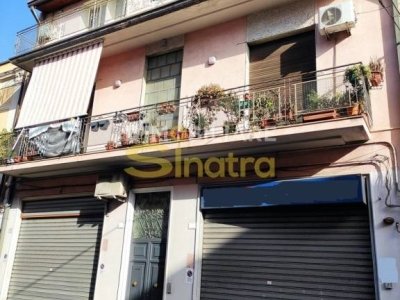 appartamento in vendita a Paternò in zona Centro Storico