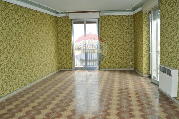 appartamento in vendita a Paternò in zona Centro Storico