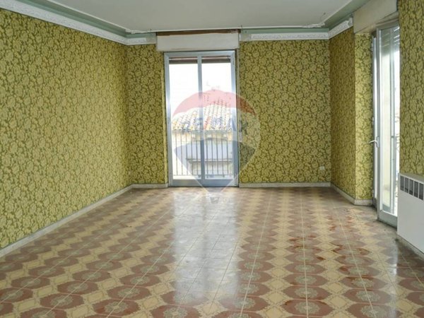 appartamento in vendita a Paternò in zona Centro Storico