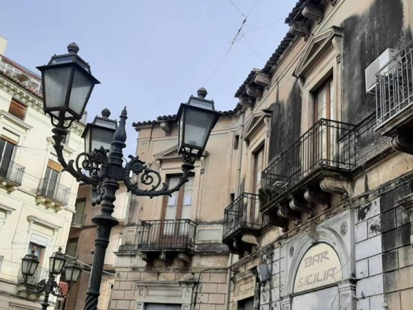 appartamento in vendita a Paternò in zona Centro Storico