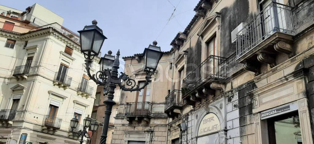 appartamento in vendita a Paternò in zona Centro Storico