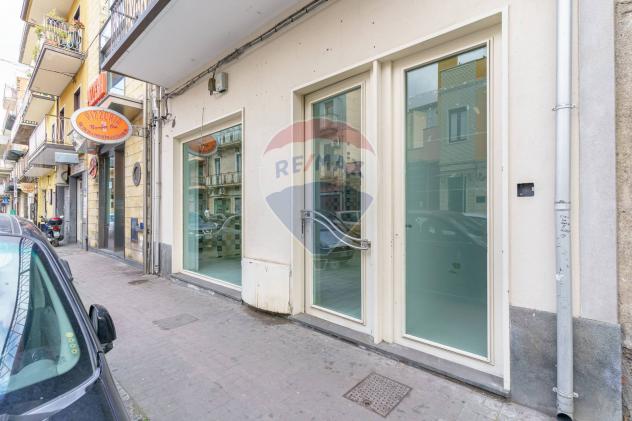 negozio in vendita a Paternò