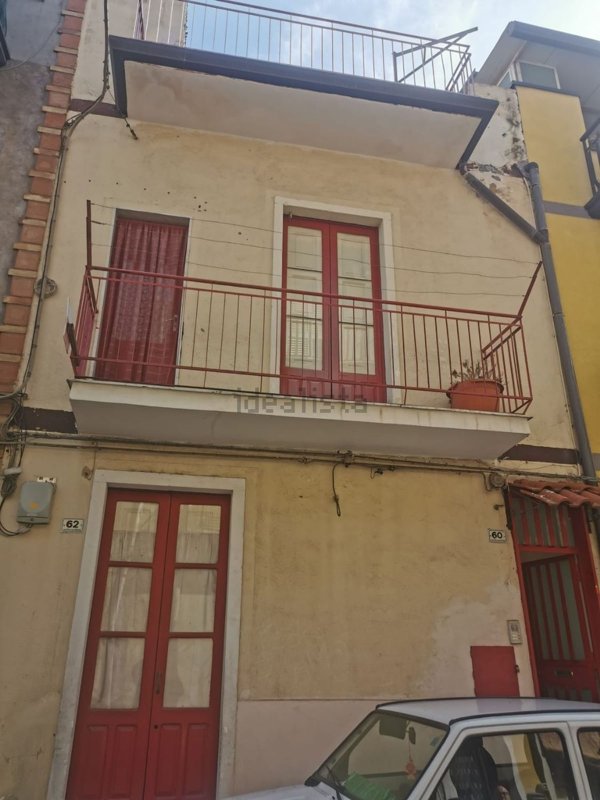 casa indipendente in vendita a Paternò