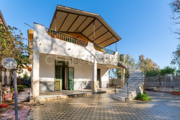 casa indipendente in vendita a Paternò