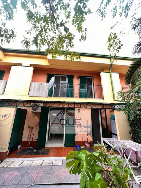 casa indipendente in vendita a Paternò