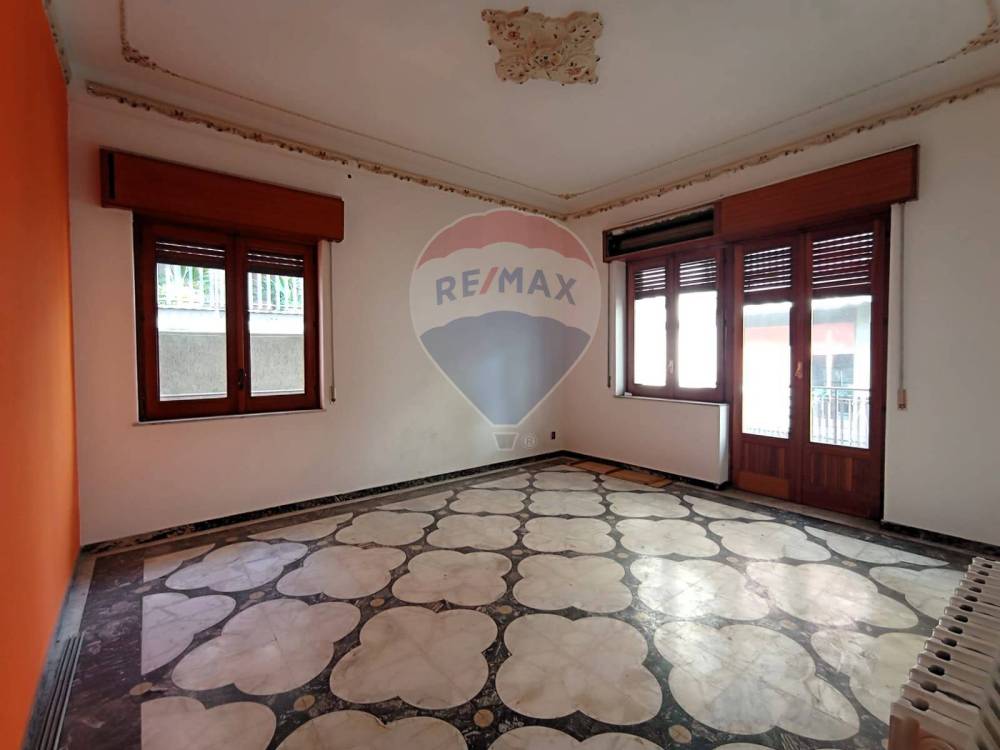 casa indipendente in vendita a Paternò