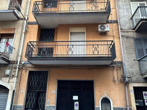 casa indipendente in vendita a Paternò in zona Centro Storico