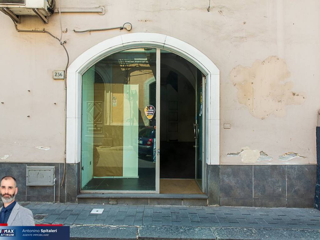 negozio in vendita a Paternò