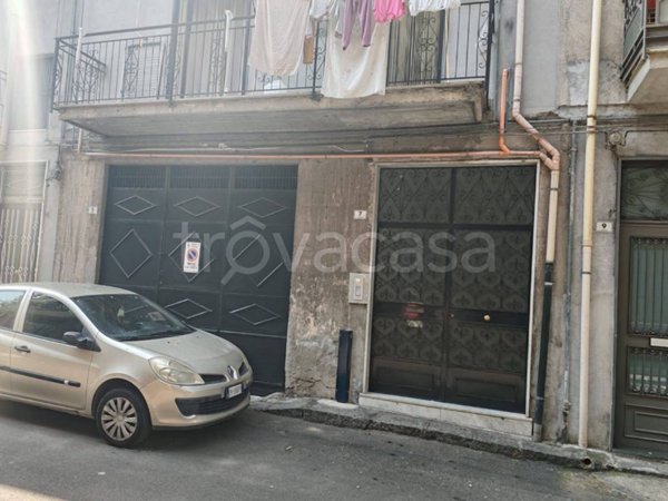 appartamento in vendita a Paternò in zona Centro Storico