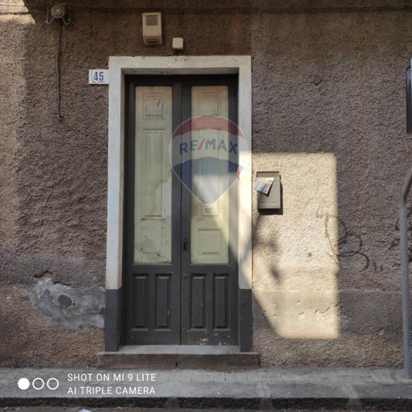 appartamento in vendita a Paternò in zona Centro Storico