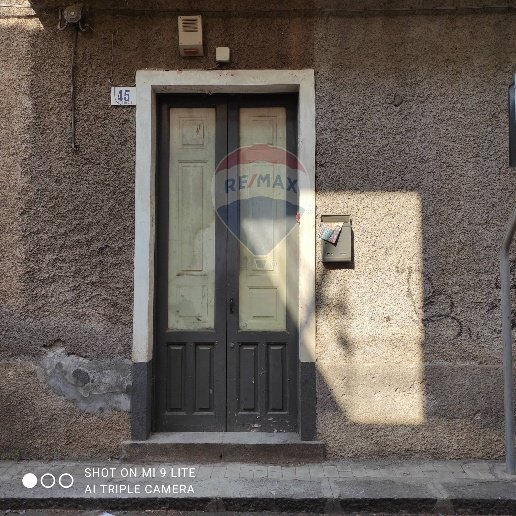 casa indipendente in vendita a Paternò in zona Centro Storico