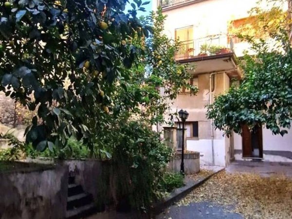 casa semindipendente in vendita a Paternò in zona Centro Storico