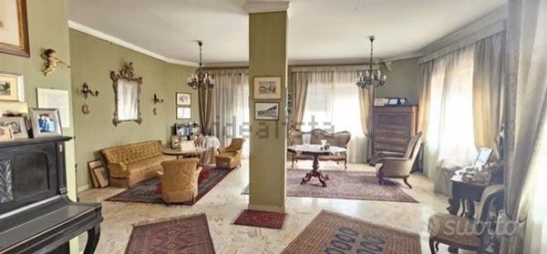 appartamento in vendita a Paternò in zona Centro Storico