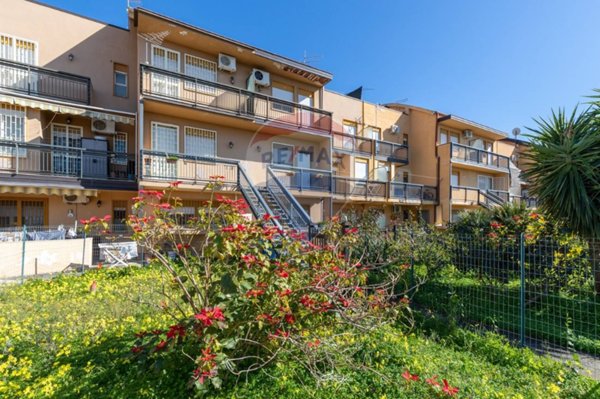 casa semindipendente in vendita a Paternò