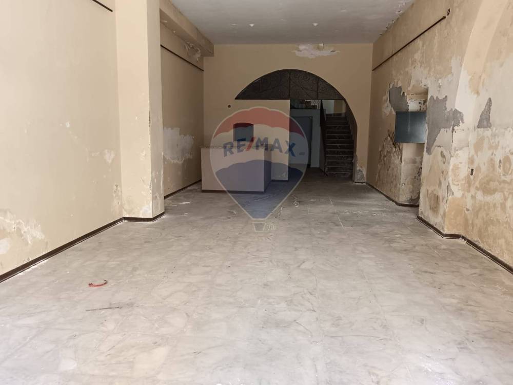 appartamento in vendita a Paternò in zona Centro Storico