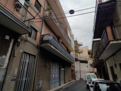 appartamento in vendita a Paternò in zona Centro Storico
