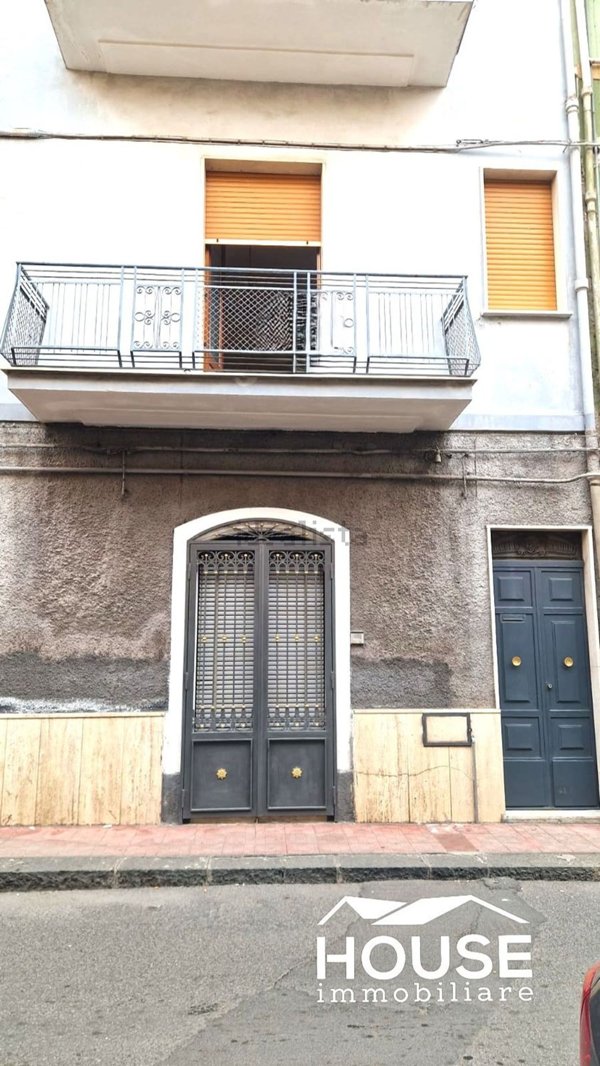 appartamento in vendita a Paternò in zona Centro Storico