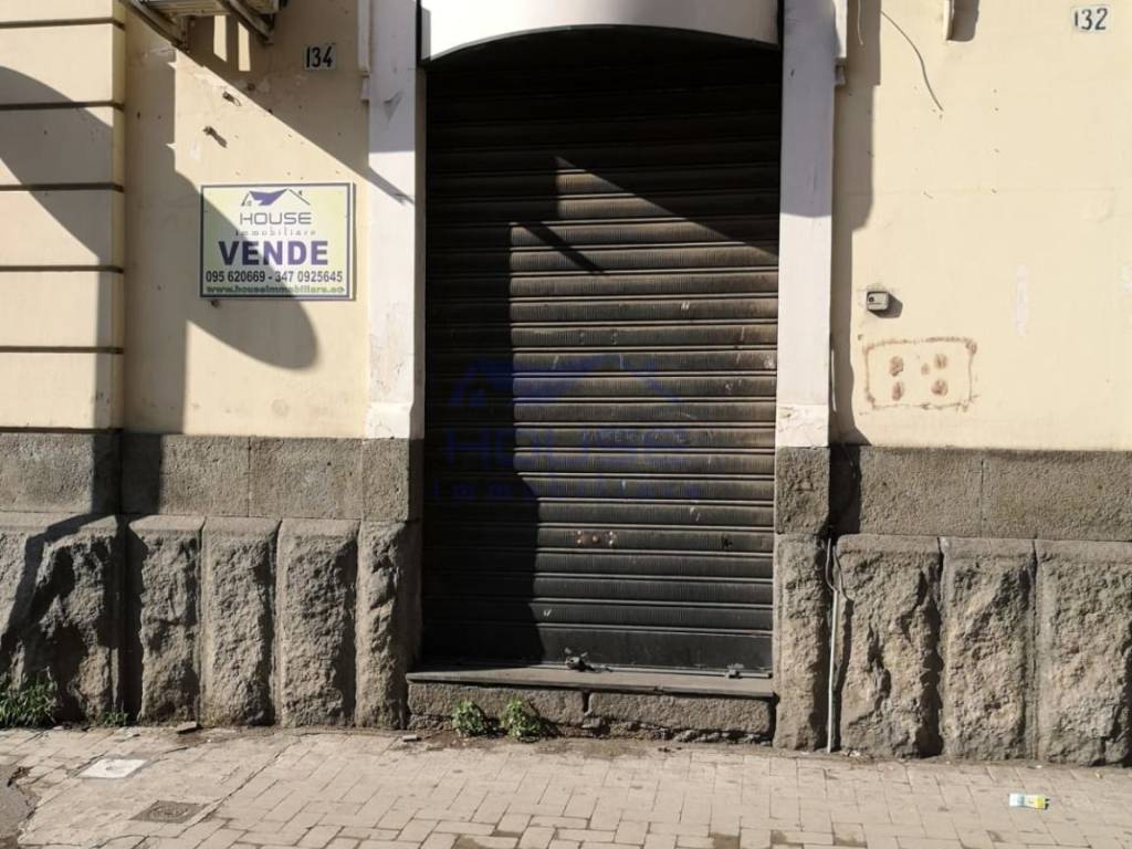 negozio in vendita a Paternò
