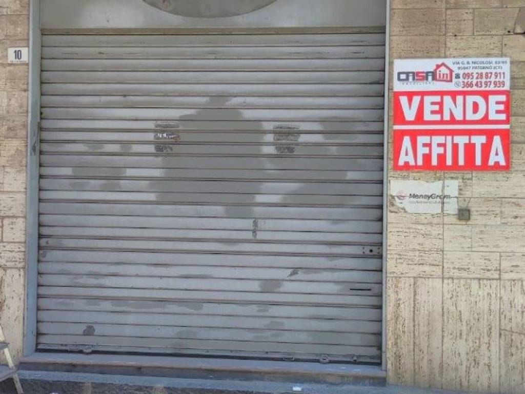 negozio in vendita a Paternò in zona Centro Storico