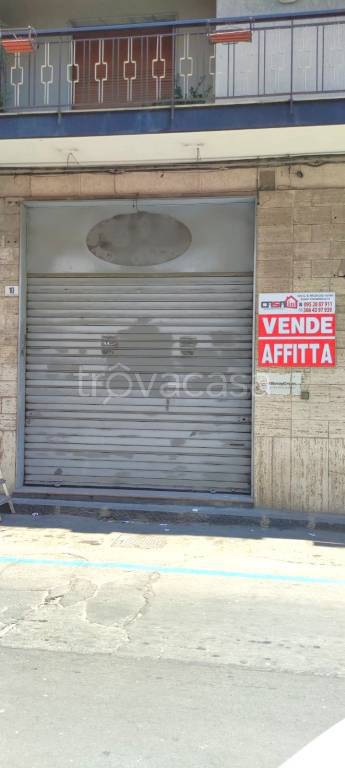 negozio in vendita a Paternò in zona Centro Storico