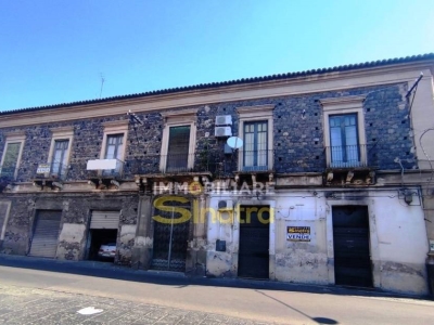 casa indipendente in vendita a Paternò in zona Centro Storico