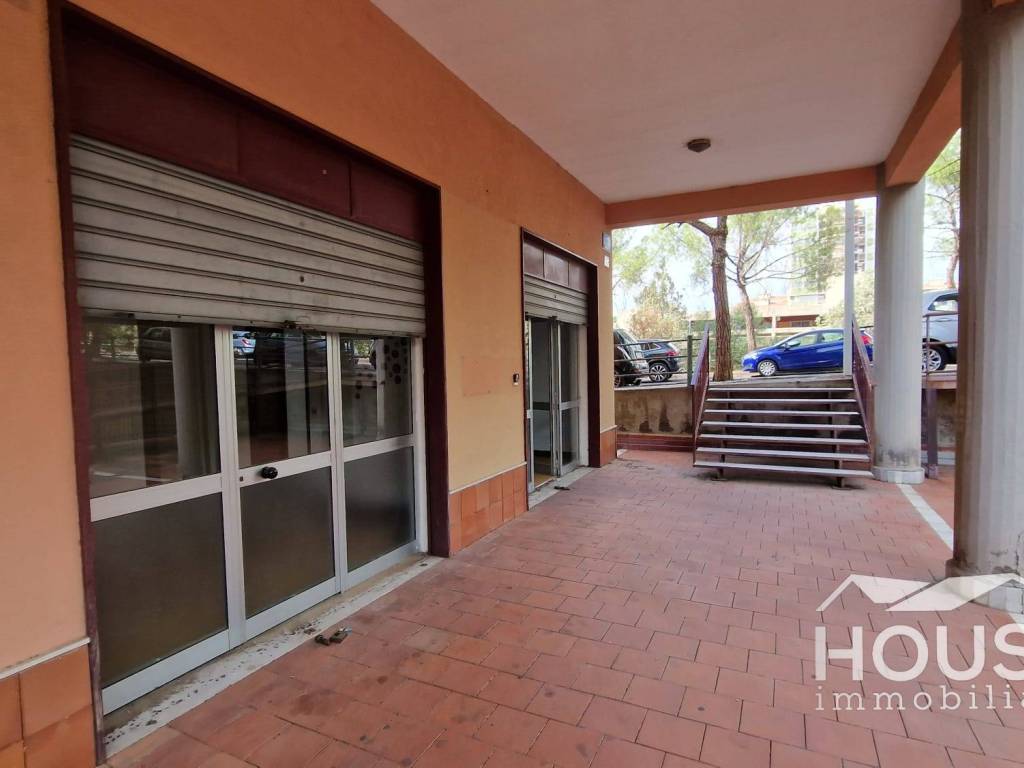 negozio in vendita a Paternò