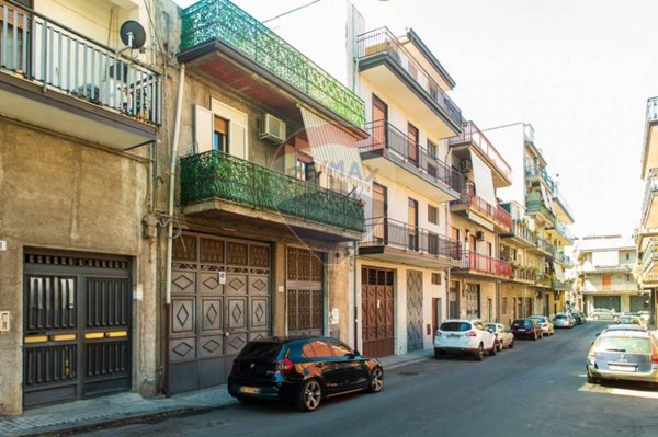casa indipendente in vendita a Paternò in zona Centro Storico