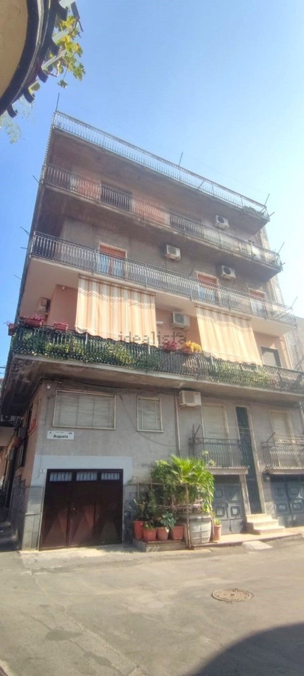 appartamento in vendita a Paternò in zona Centro Storico